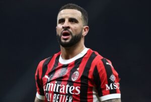 Kyle Walker tái xuất AC Milan trước trận đấu với Lazio