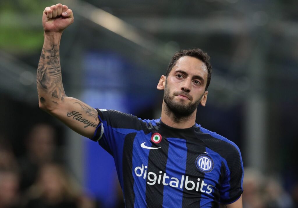 Calhanoglu Chấn Thương Nặng, Vắng Mặt Ở Tuyển Thổ Nhĩ Kỳ và Inter Milan